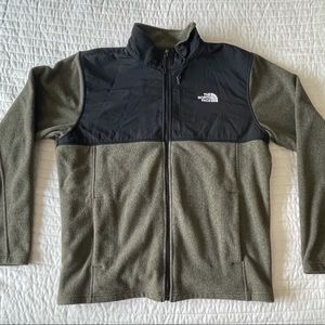 Men’s North Face fleece jacket